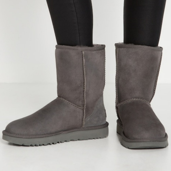 ugg classic short gray